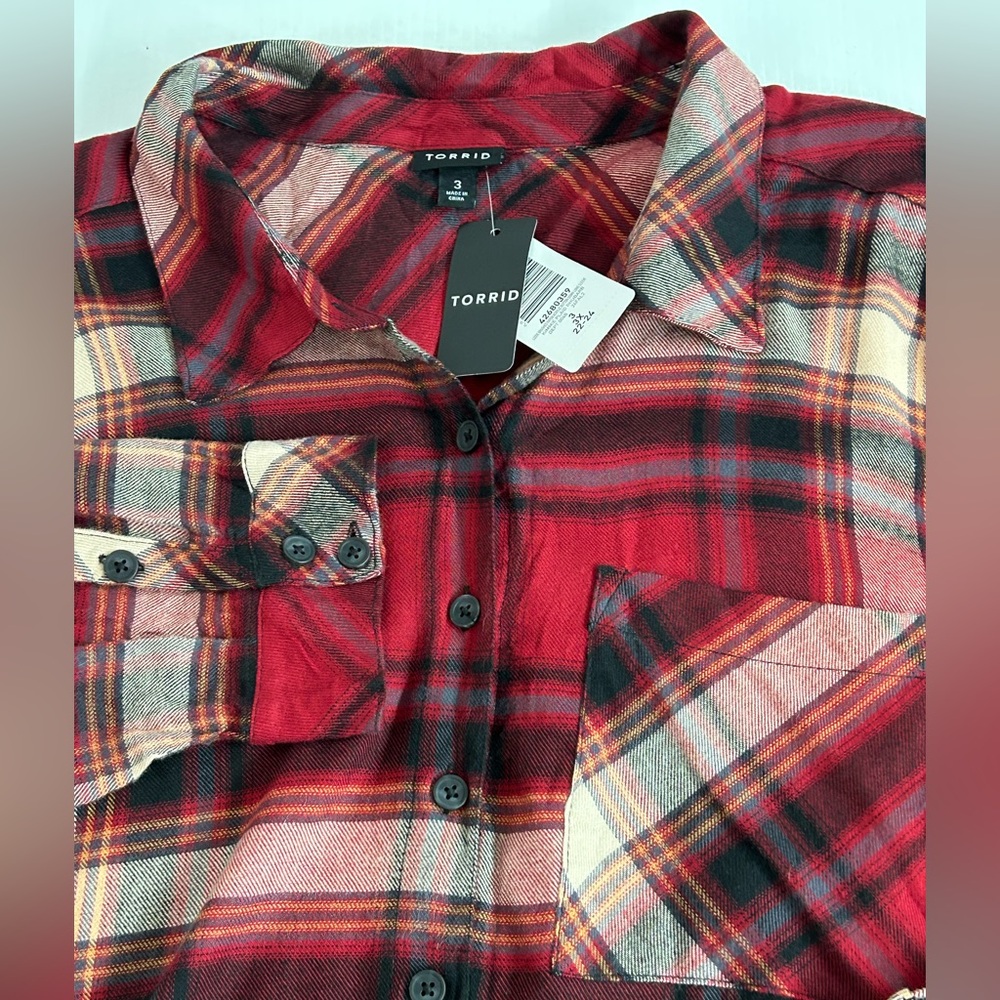 Torrid Plaid Button Shirt nwt 3